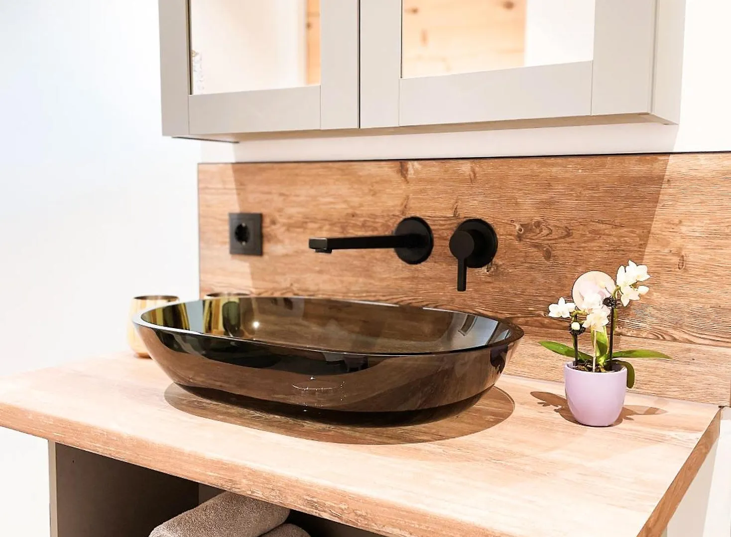 Exklusives Design Hideaway Apartment Warngau