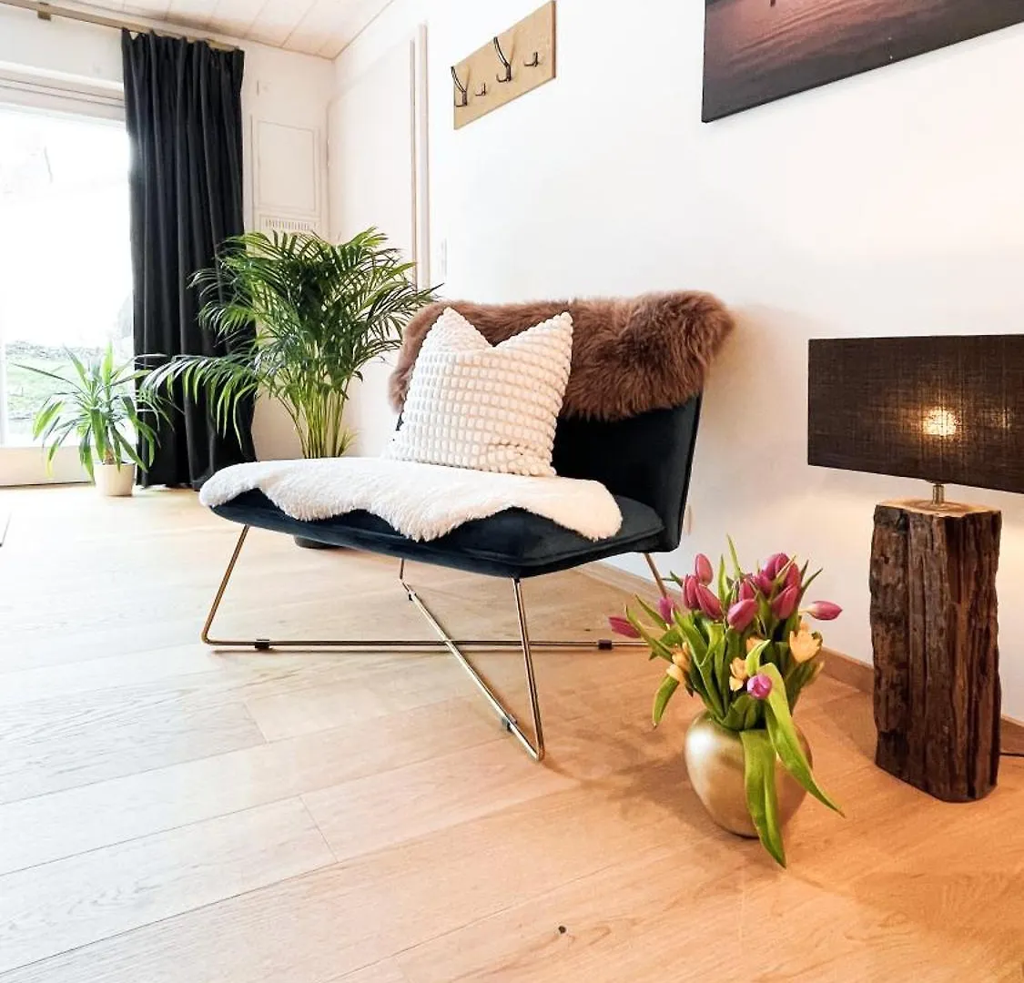 Exklusives Design Hideaway Apartment Warngau