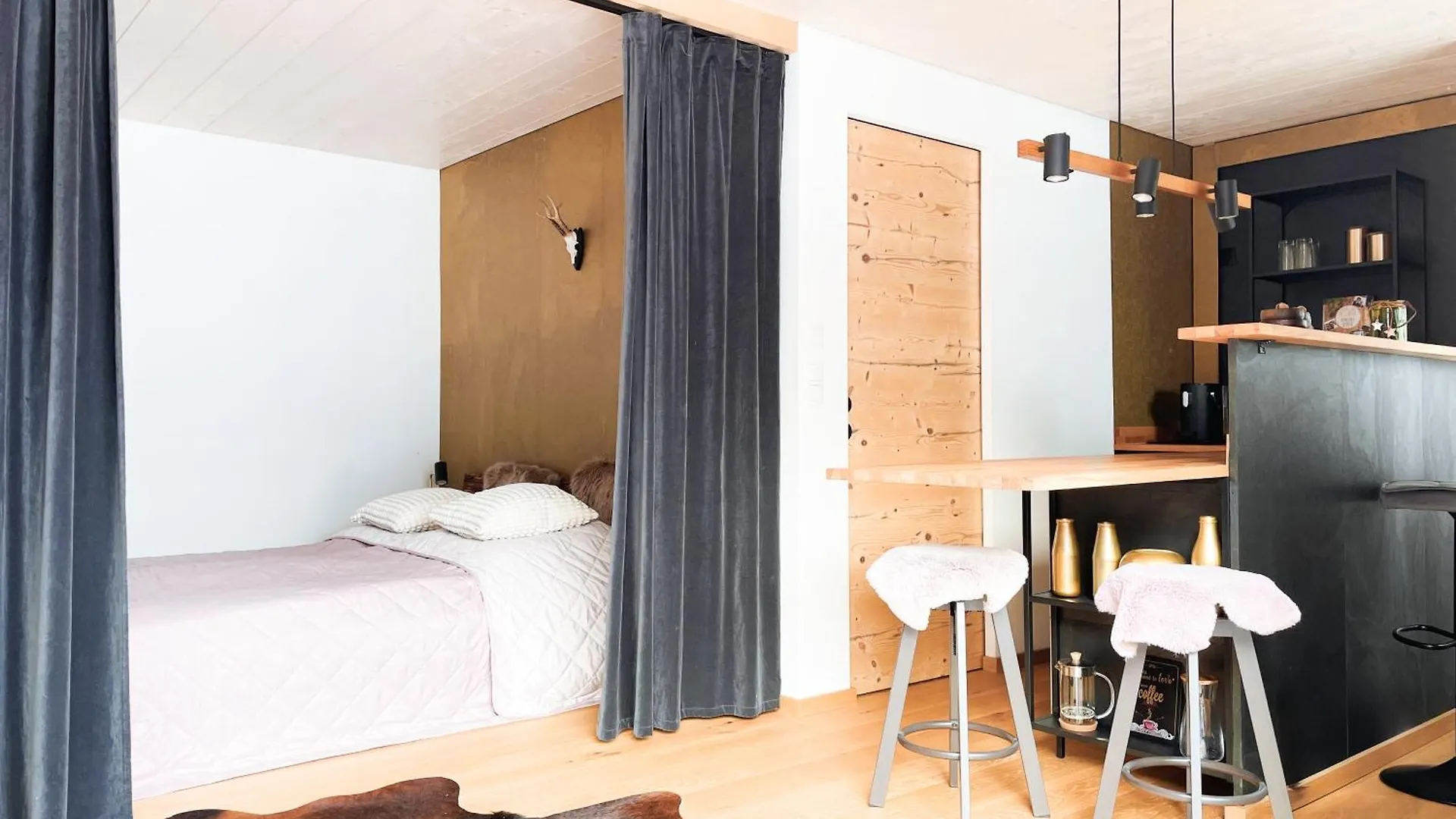 Exklusives Design Hideaway Apartment Warngau